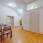 Biela Street Apartmán Bratislava