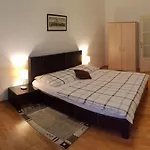 Biela Street Apartmán