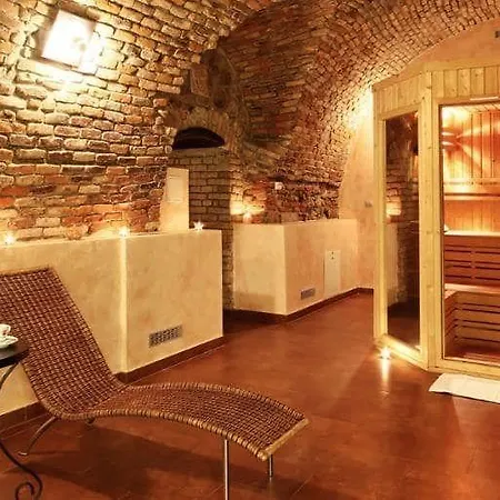 贝拉街中央公寓